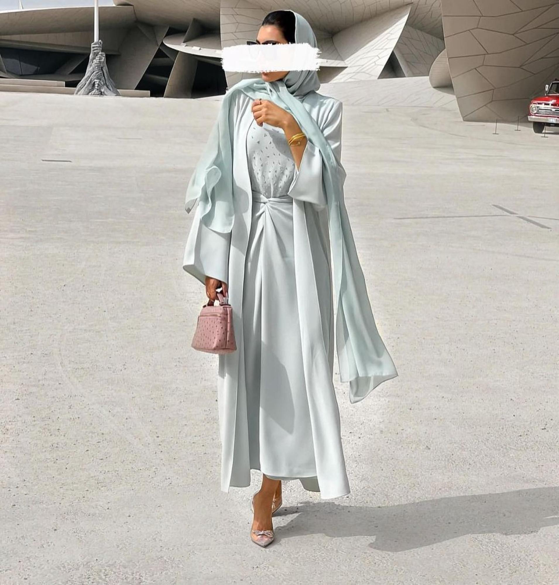 Kleid hijam
